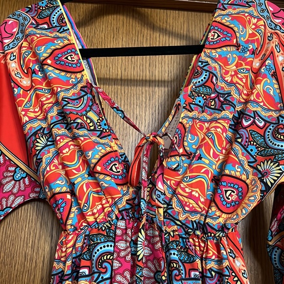 Dress - Picture 5 of 6